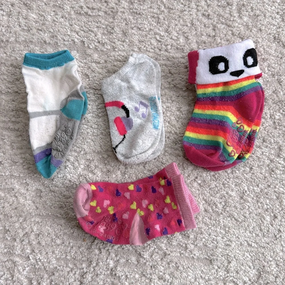 Gently Worn Girls Children's Place, Viacom Socks - 4 Pair - Size 12-24 Months